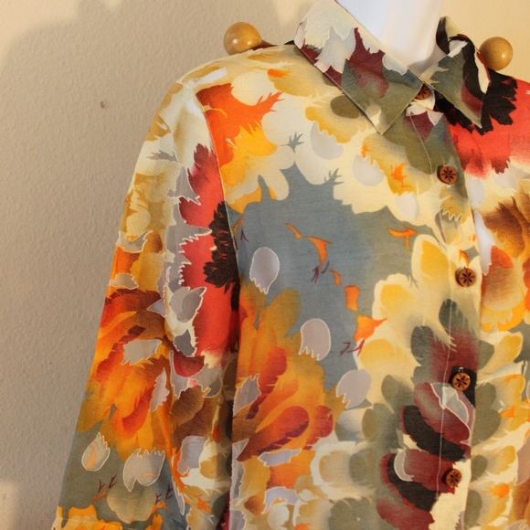 patterned blouse - Picture 2 of 7